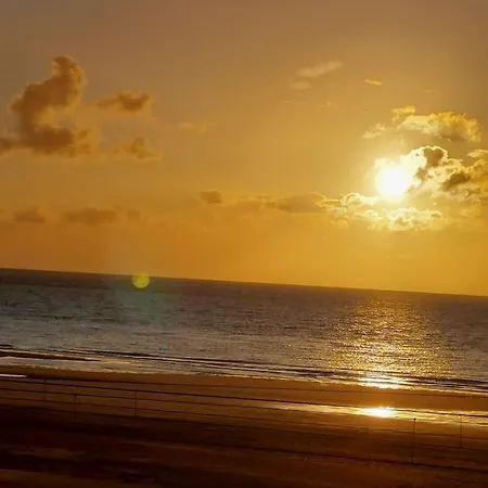 Oostende Seaview Apartment דירה אוסטנדה
