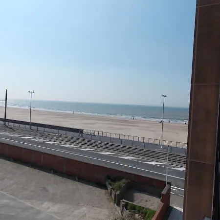 Oostende Seaview Apartment דירה אוסטנדה